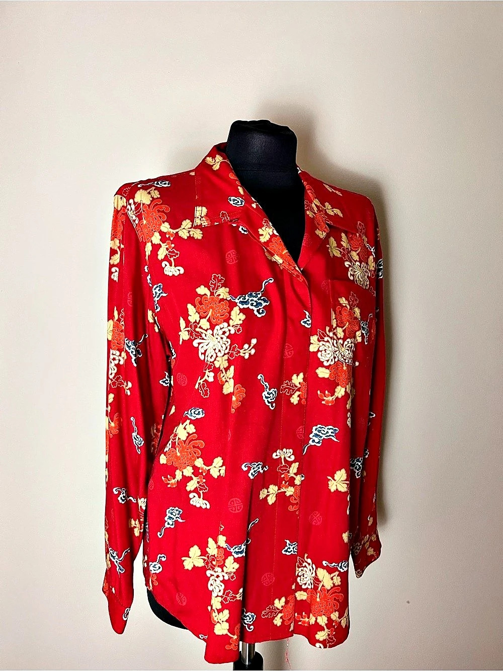 Vintage Liz Claiborne Floral Button Down in Red Large